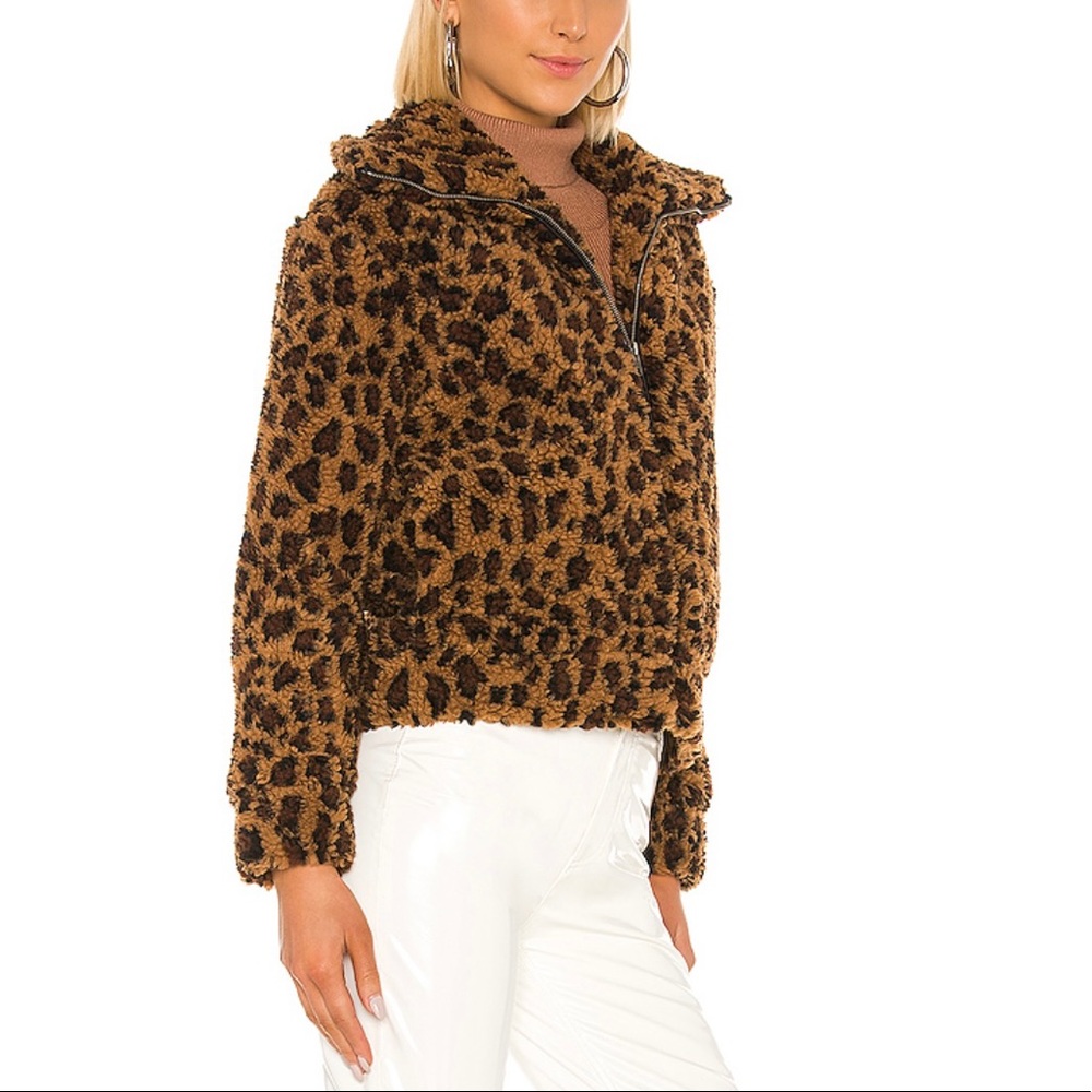 BB Dakota Kitty Come Close Leopard Jacket